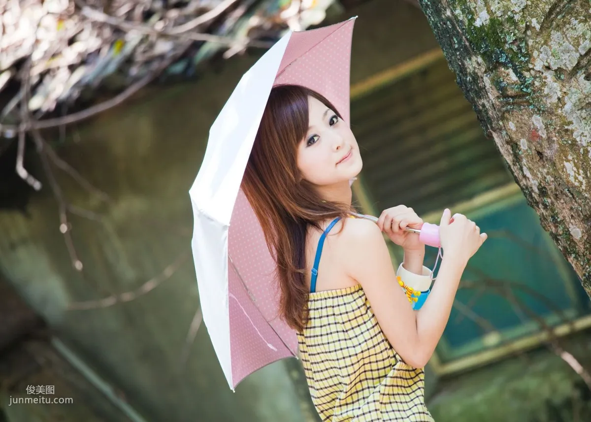 張凱潔/Mikako《中興新村外拍》寫真集 38