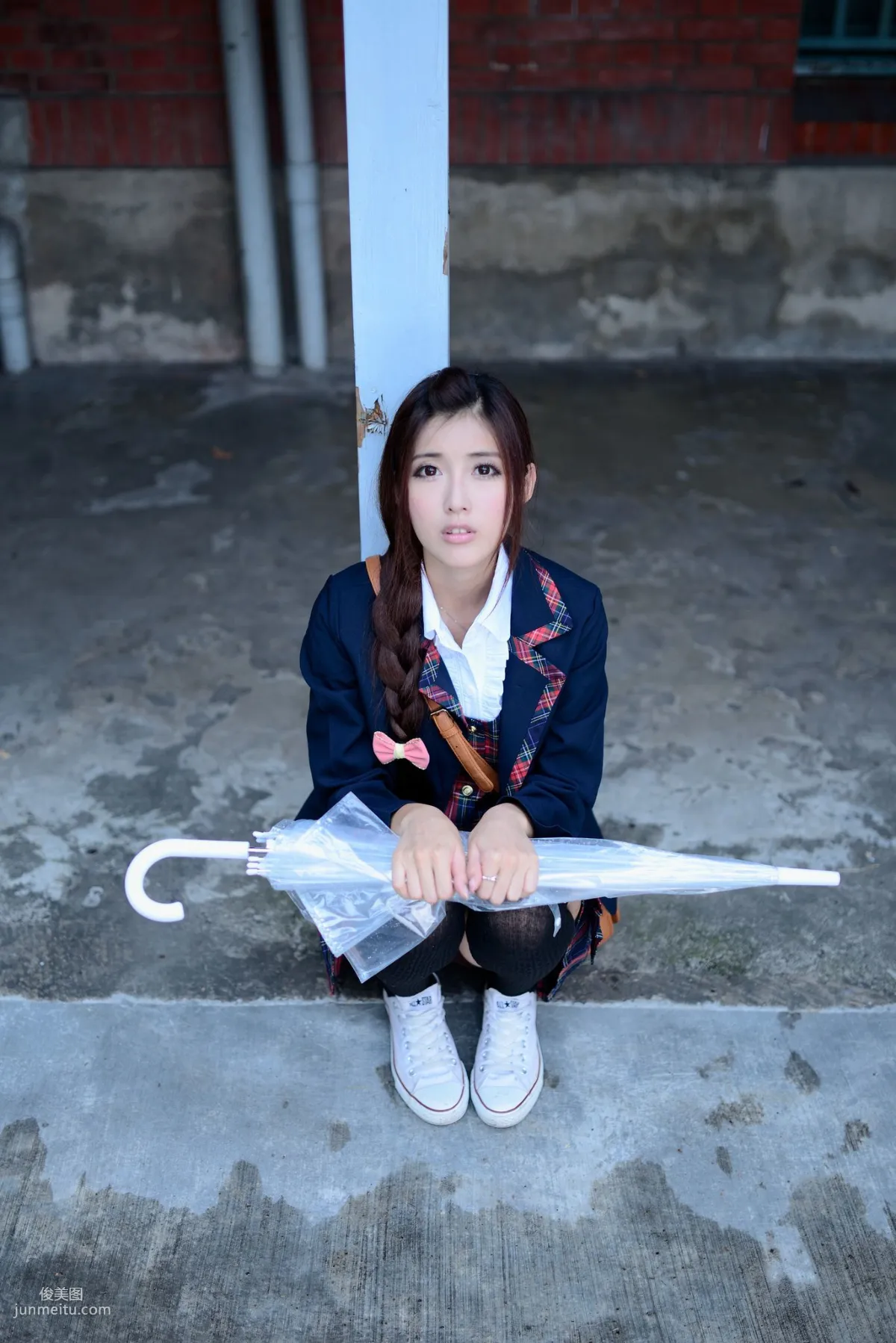 廖挺伶/Kila晶晶《极品学妹 放学路上》写真集1