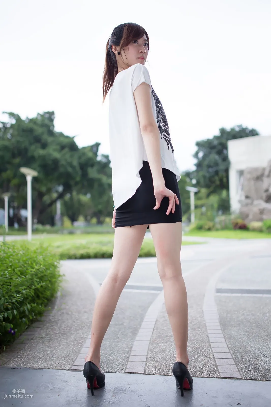 台灣模特Queena/林茉晶《公園外拍》寫真集 22