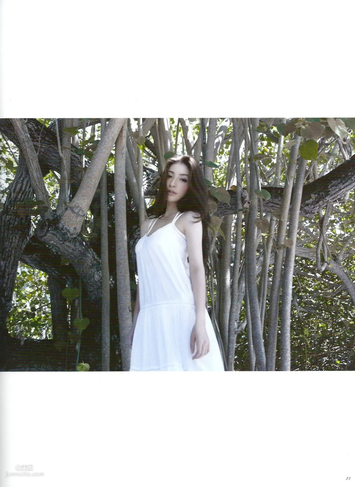台灣美女許維恩Sharon《維恩的秘密花園》寫真集 15