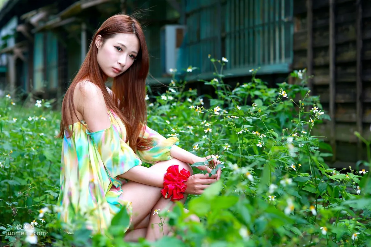 台灣妹子林小芭《春遊踏青外拍》寫真集 14