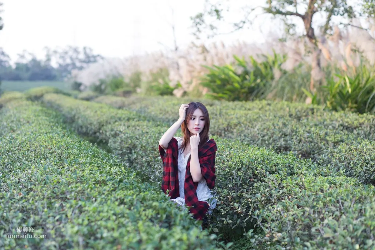 台灣女神張齊郡JULIE《踏青》寫真集 33