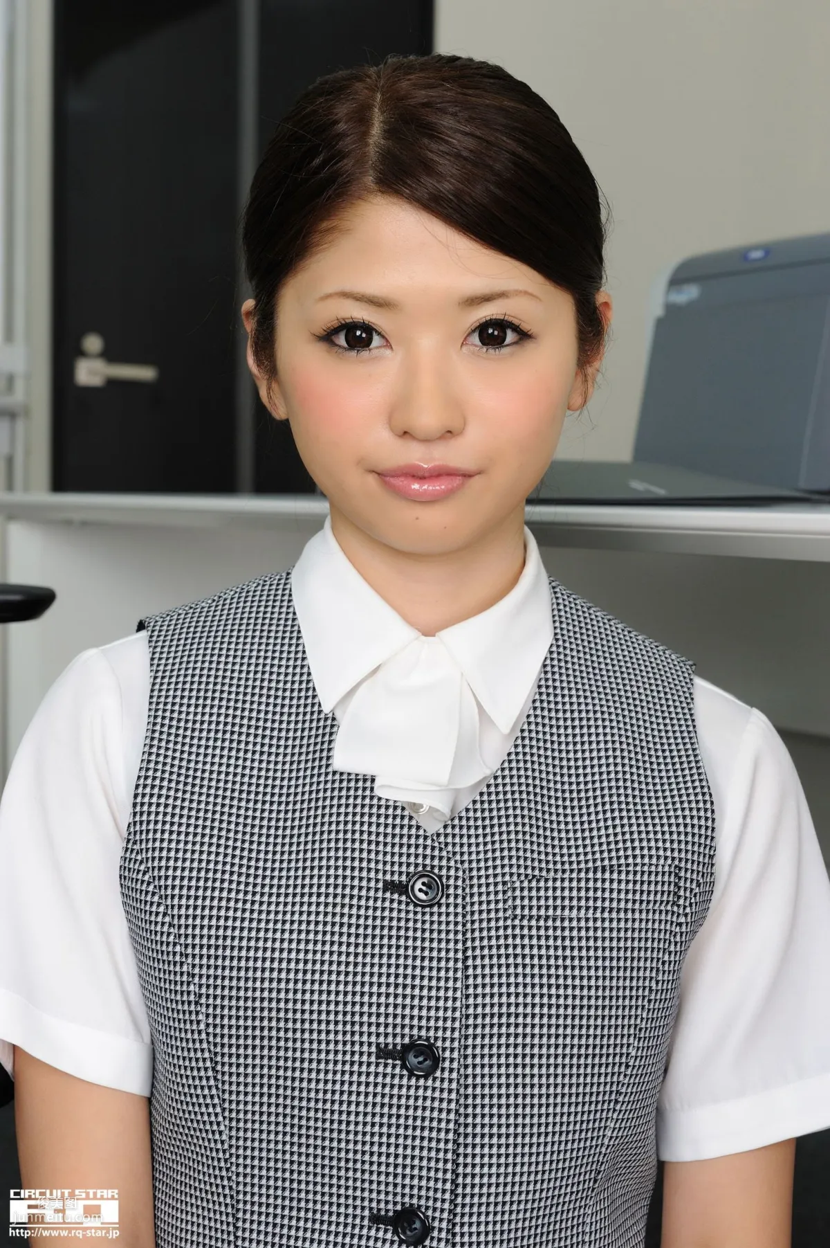 [RQ-STAR] NO.00530 Hitomi Nose 能勢ひとみ Office Lady 寫真集 61