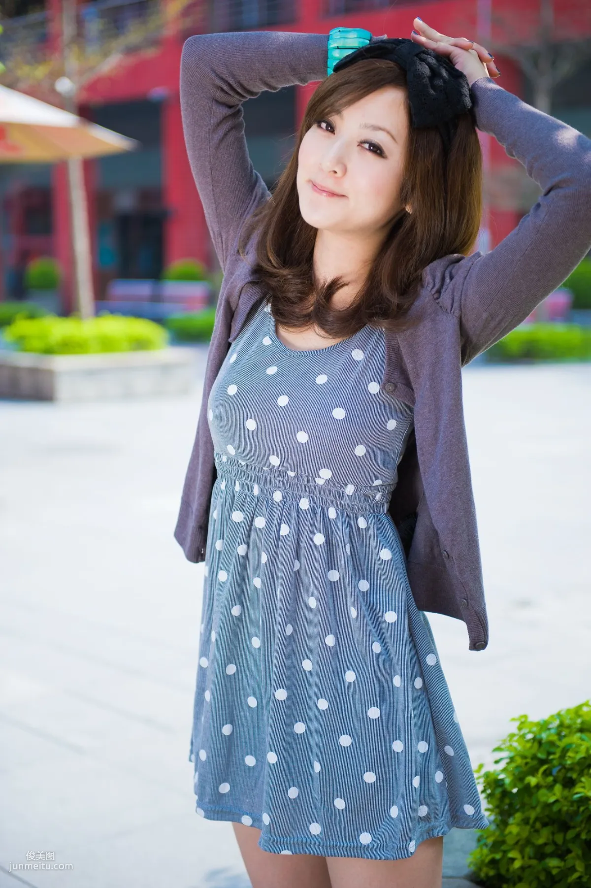 台灣美女果子MM《時裝外拍》寫真集 8