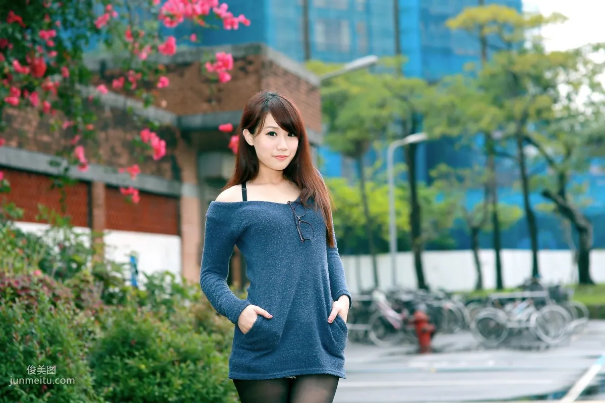 台灣正妹小容《甜美街拍圖片》寫真合集 12