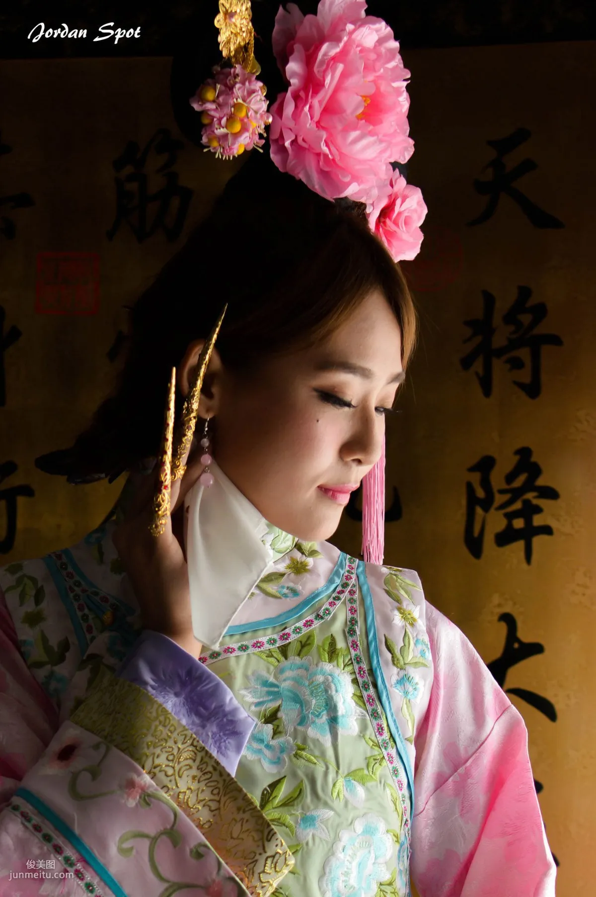 Winnie小雪/莊溫妮《古裝麗人》寫真集 23