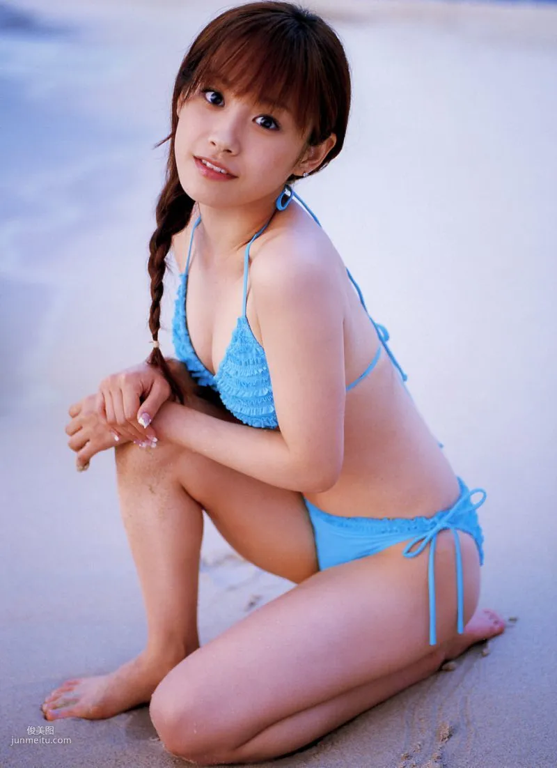 Ai Takahashi 高橋愛《Love Hello》 [PB寫真集] 26