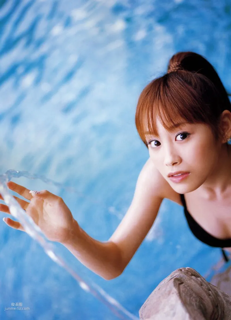 Ai Takahashi 高橋愛《Love Hello》 [PB寫真集] 69
