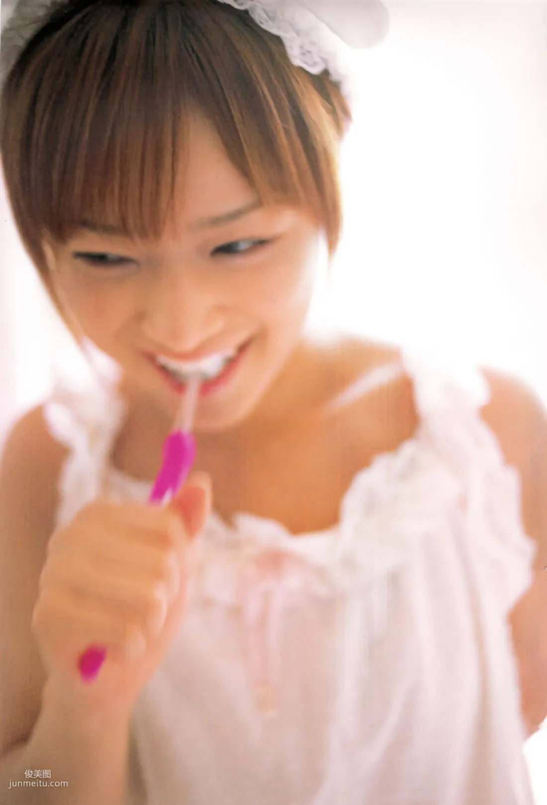 亀井絵裡 《ERI》 [Photo Book] 寫真集 20
