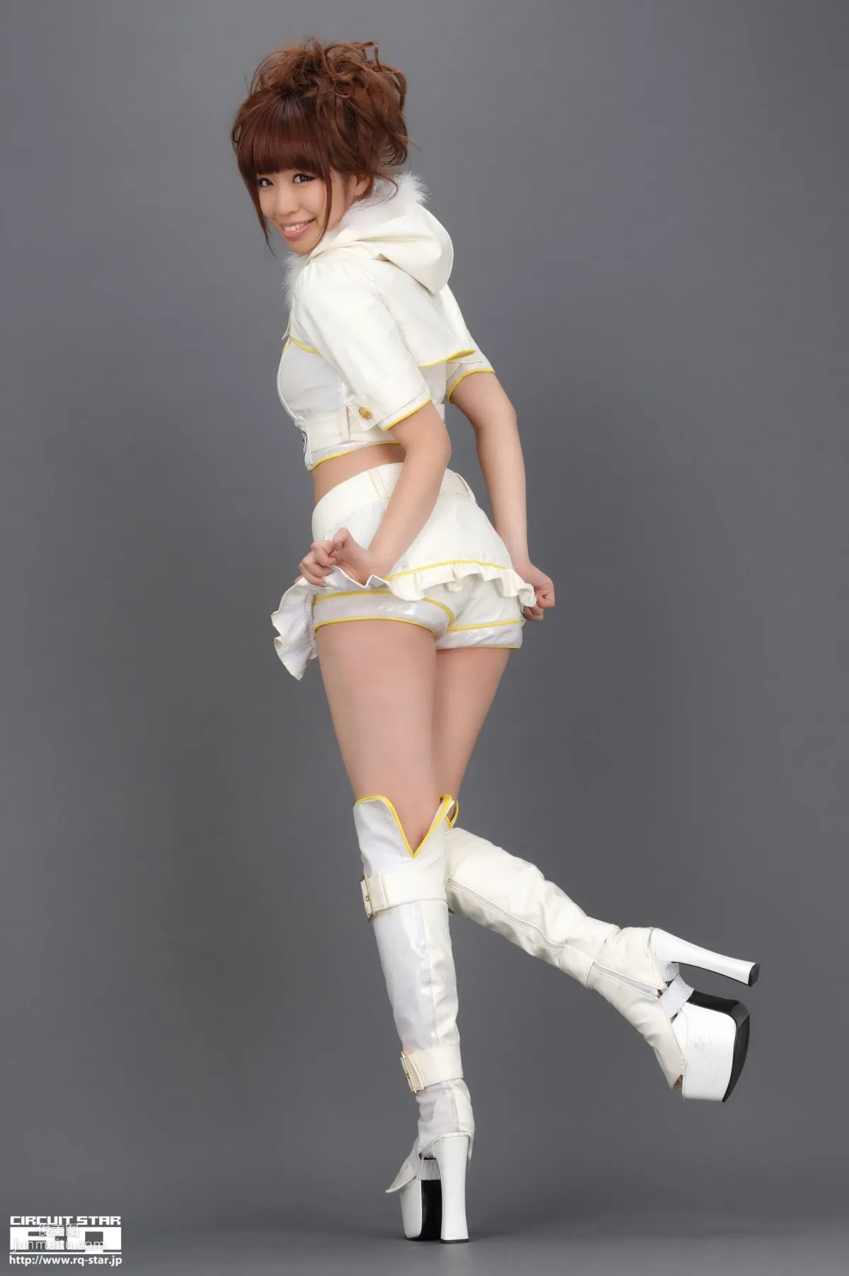 [RQ-STAR] NO.00619 山岡實乃裡 Race Queen 寫真集 30
