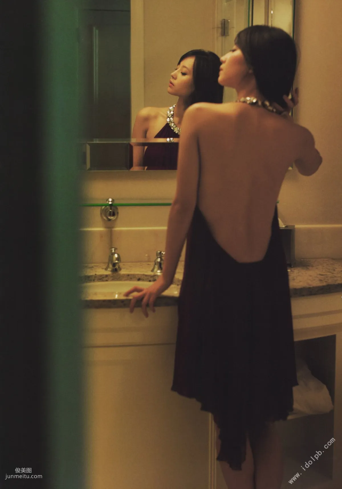 堀北真希 《Dramatic》 [PhotoBook] 写真集85
