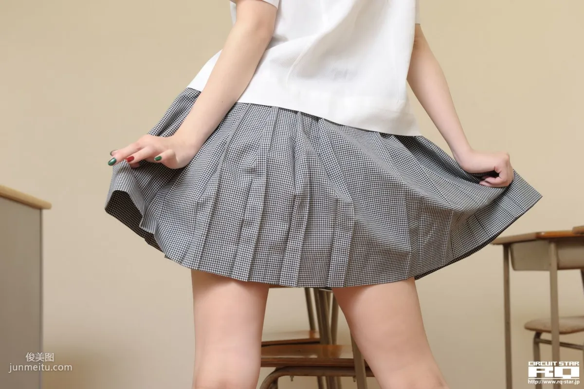 [RQ-STAR] NO.00571 荒井嘉奈 School Girl 寫真集 11