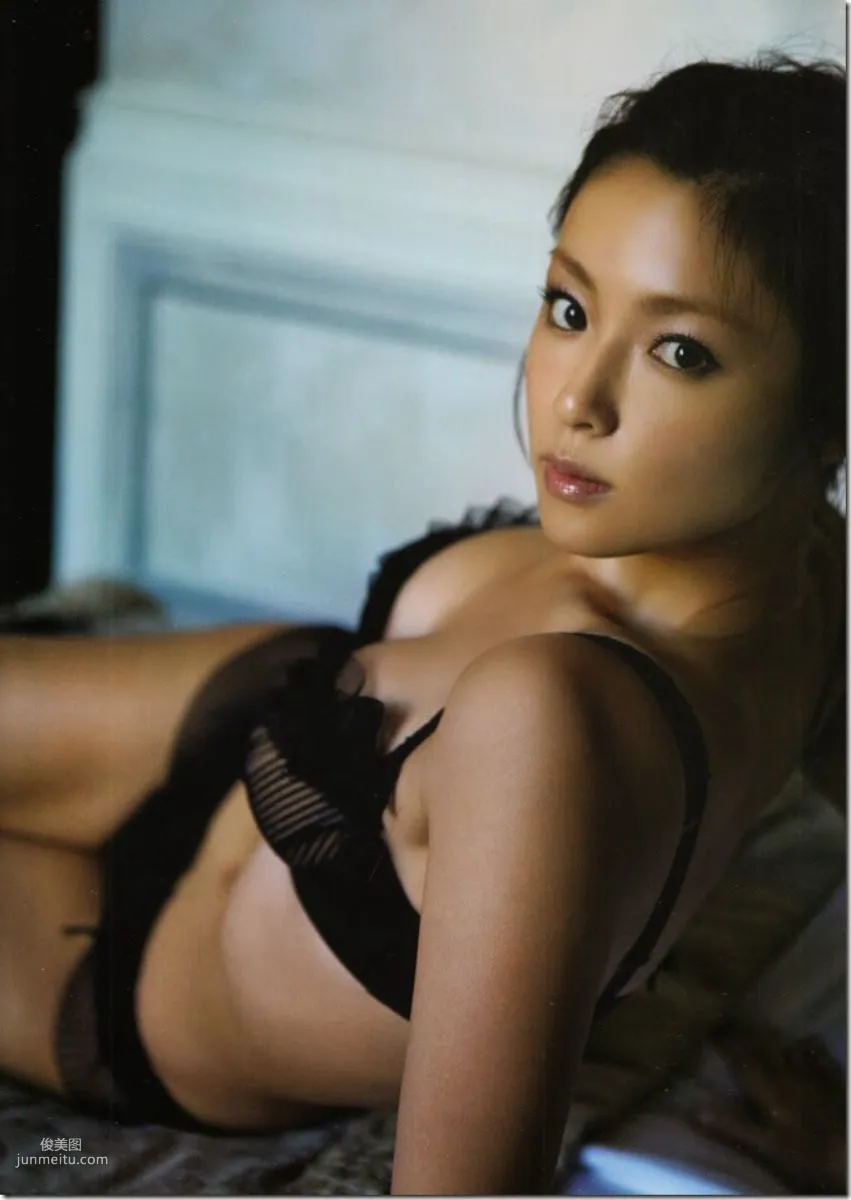 深田恭子 《(un)touch》 [Photo Book] 寫真集 8