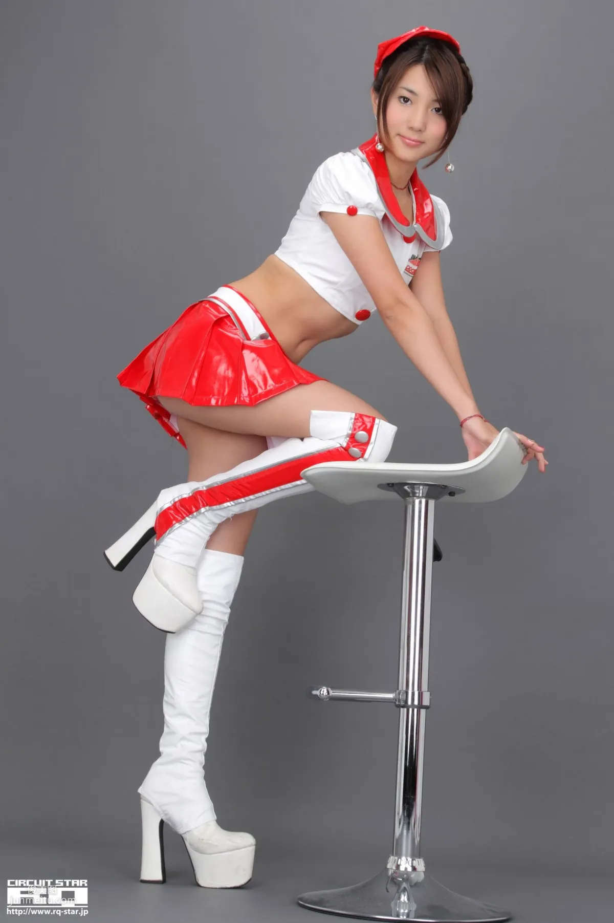 [RQ-STAR] NO.00586 Naoho Ichihashi 市橋直歩 Race Queen 寫真集 47