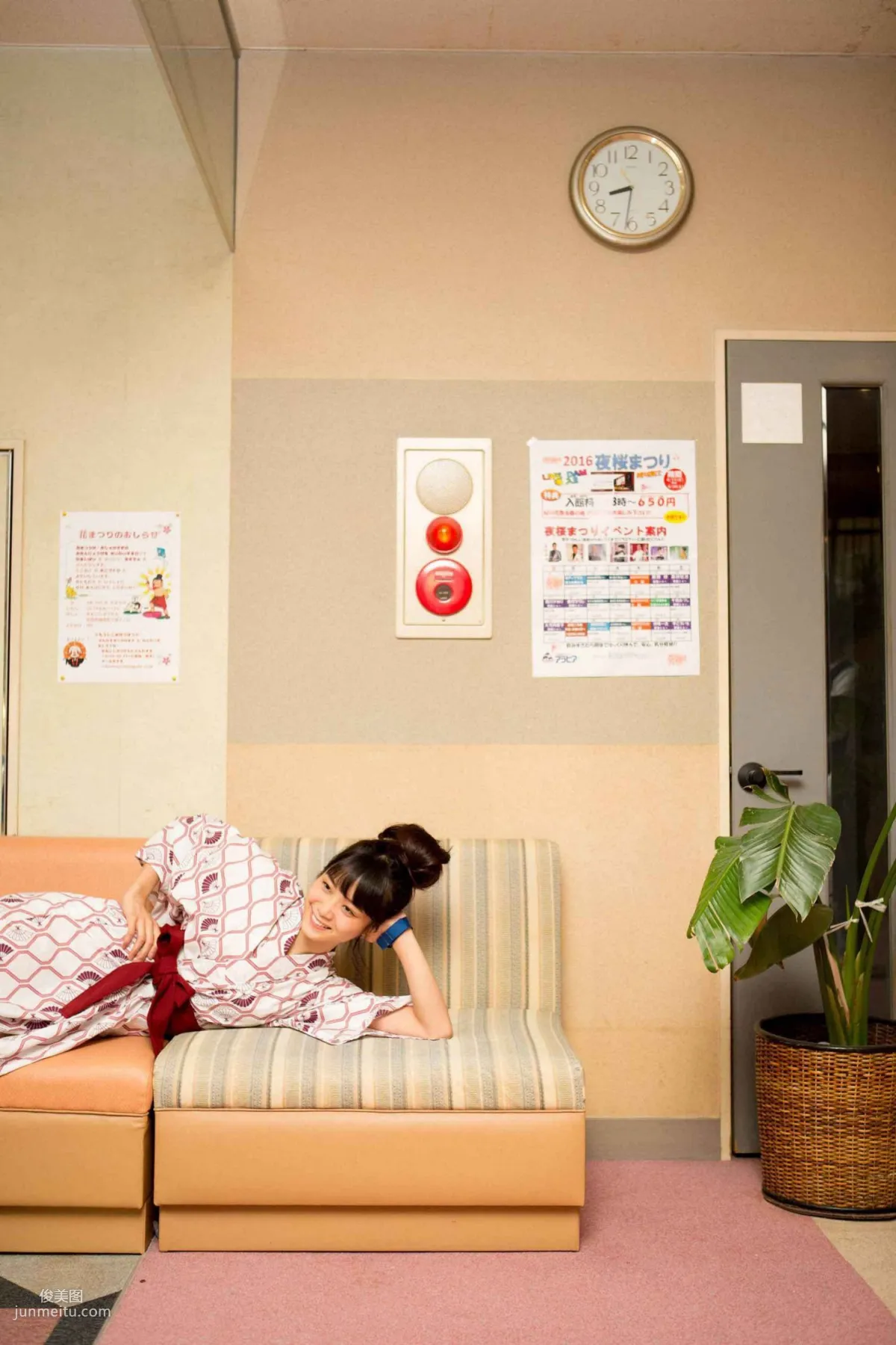 深川麻衣《ずっと、そばにいたい》 [PB写真集] 114