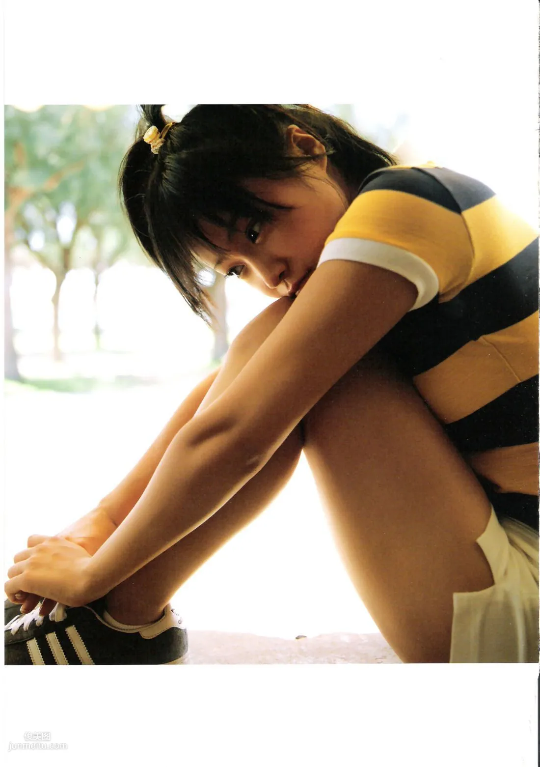 亀井絵裡 《ERI》 [Photo Book] 寫真集 24
