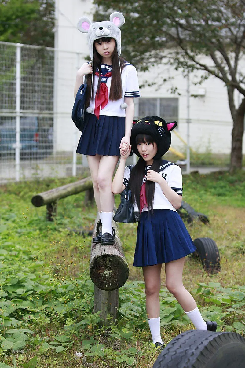 山本麻裡菜、山本有沙 《ガールズダイアリー ドキドキ 有沙＆まりな》 [PB寫真集] 28