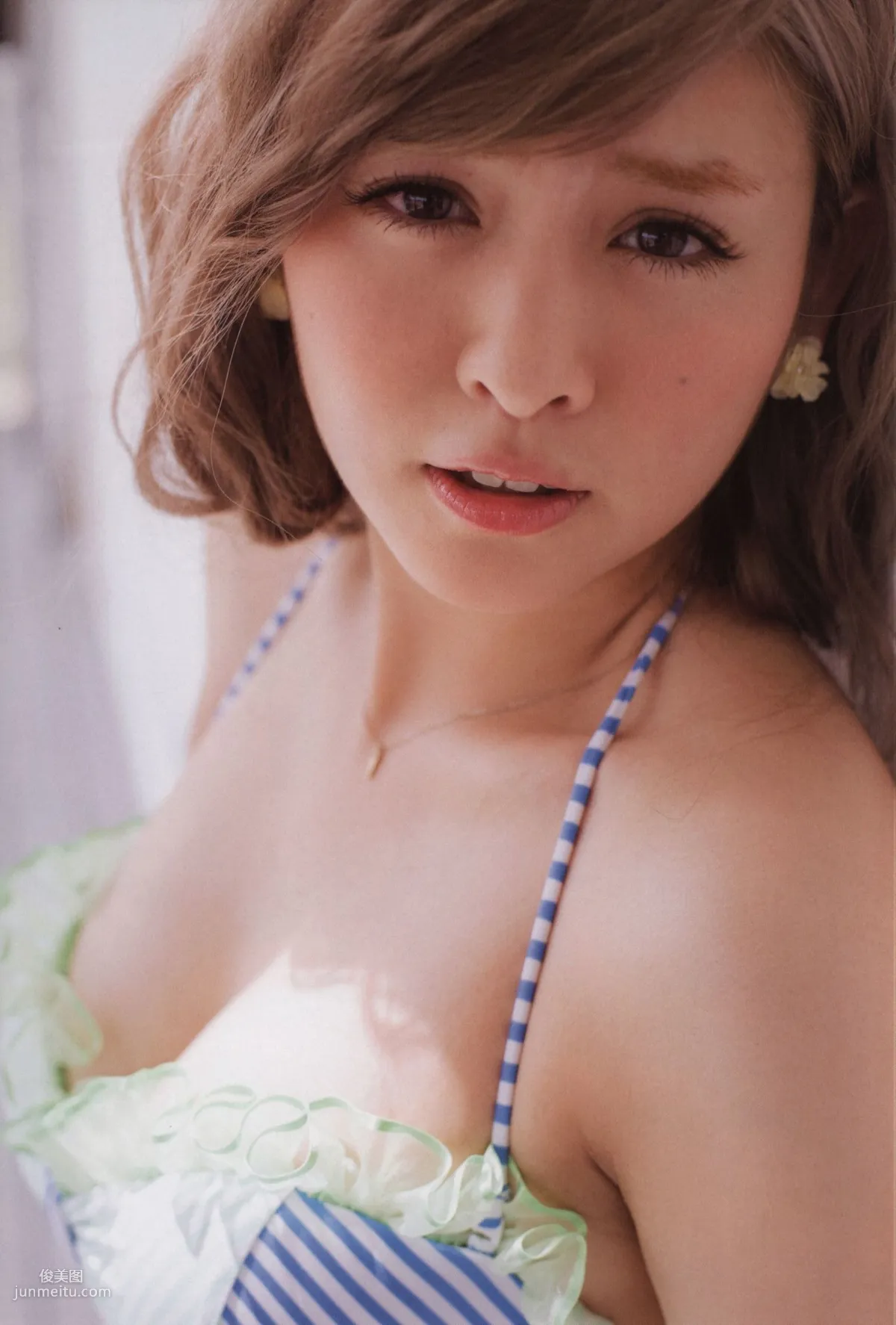 Alo Hello! Berryz 工房 Photobook 2013 [PB寫真集] 6