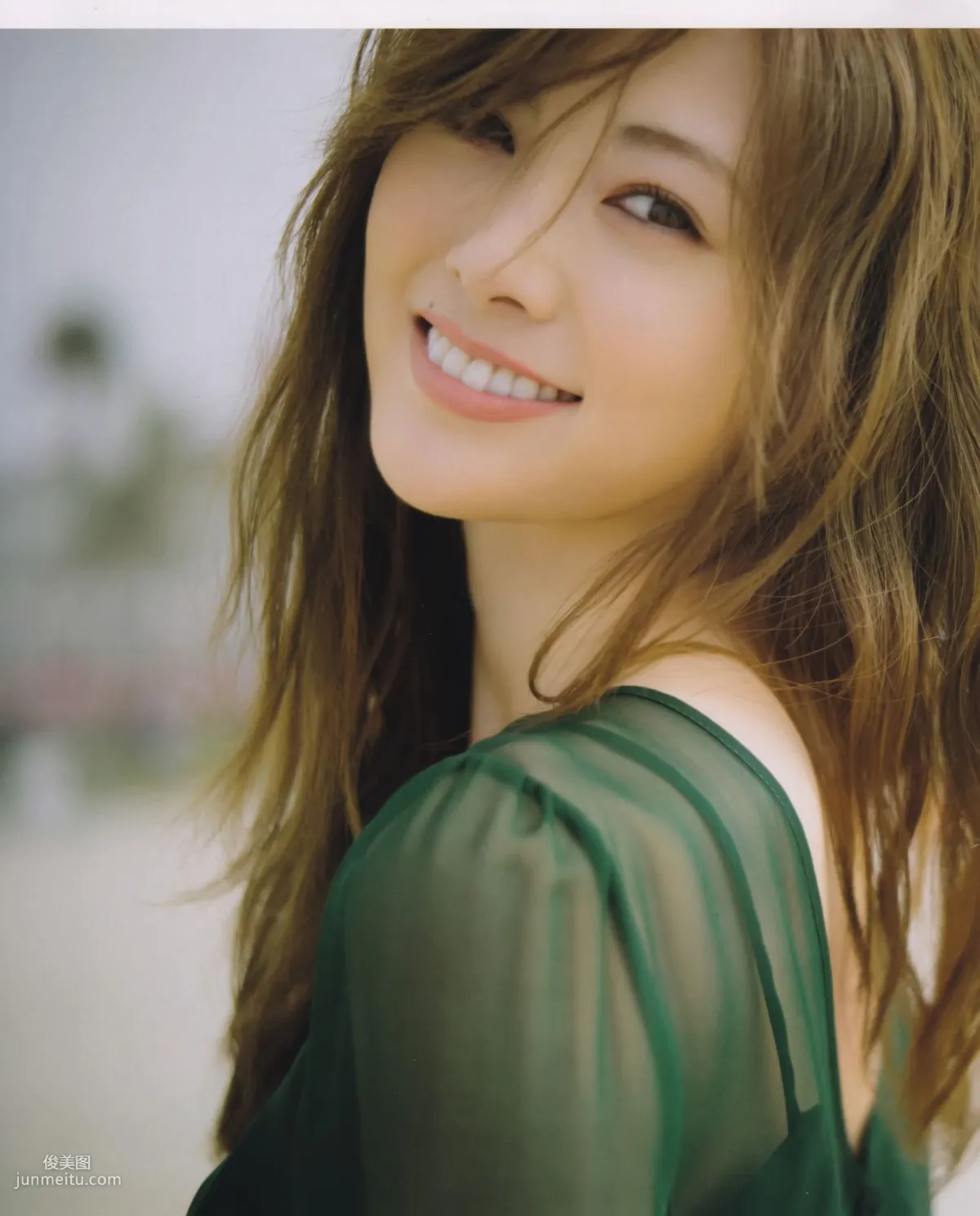 白石麻衣《パスポート》 [Photo Book] 写真集121