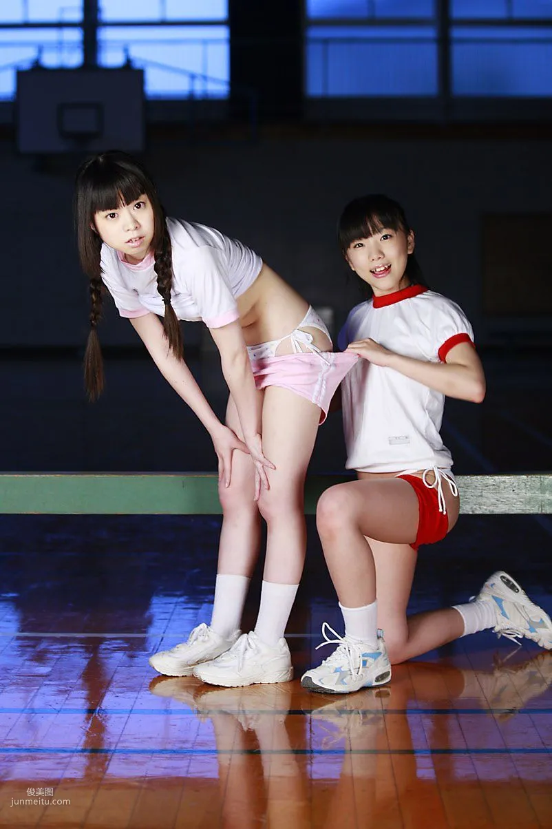 山本麻裡菜、山本有沙 《ガールズダイアリー ドキドキ 有沙＆まりな》 [PB寫真集] 26