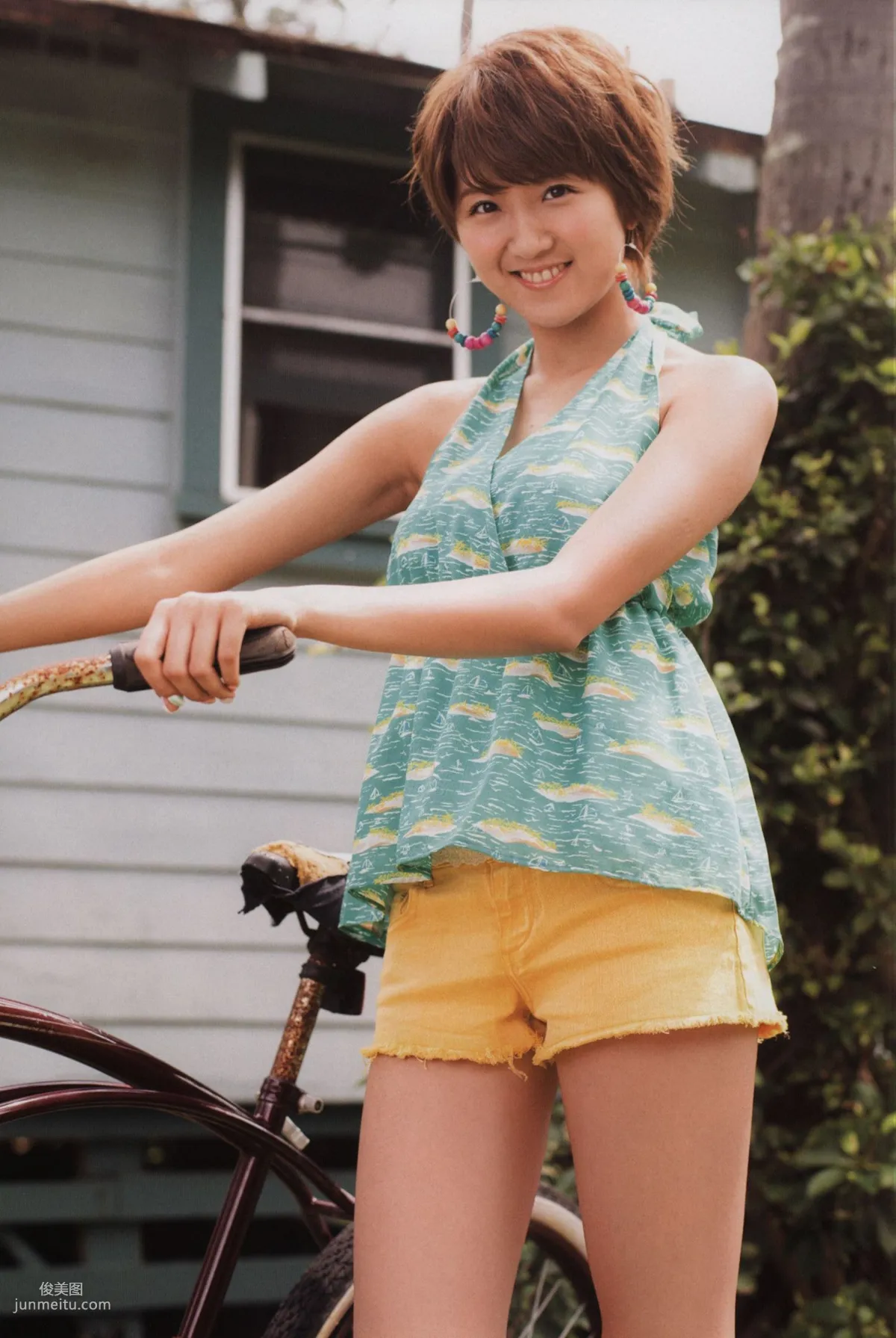 Alo Hello! Berryz 工房 Photobook 2013 [PB寫真集] 62