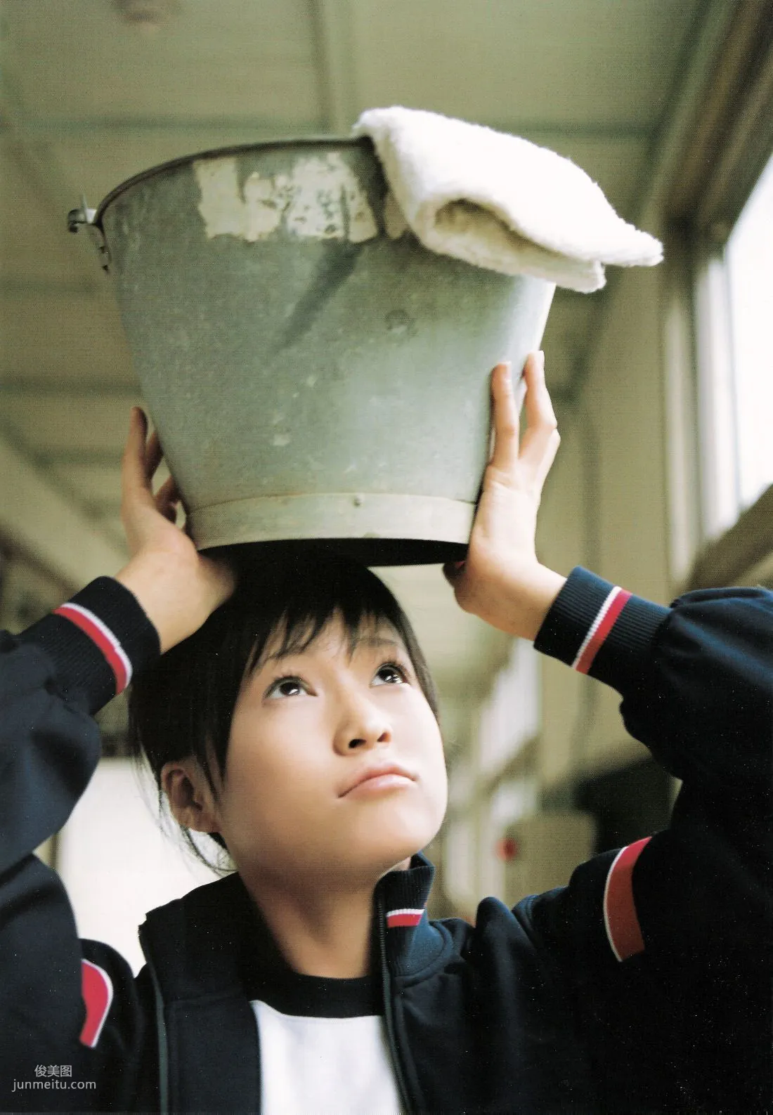 亀井絵裡 《ERI》 [Photo Book] 寫真集 106