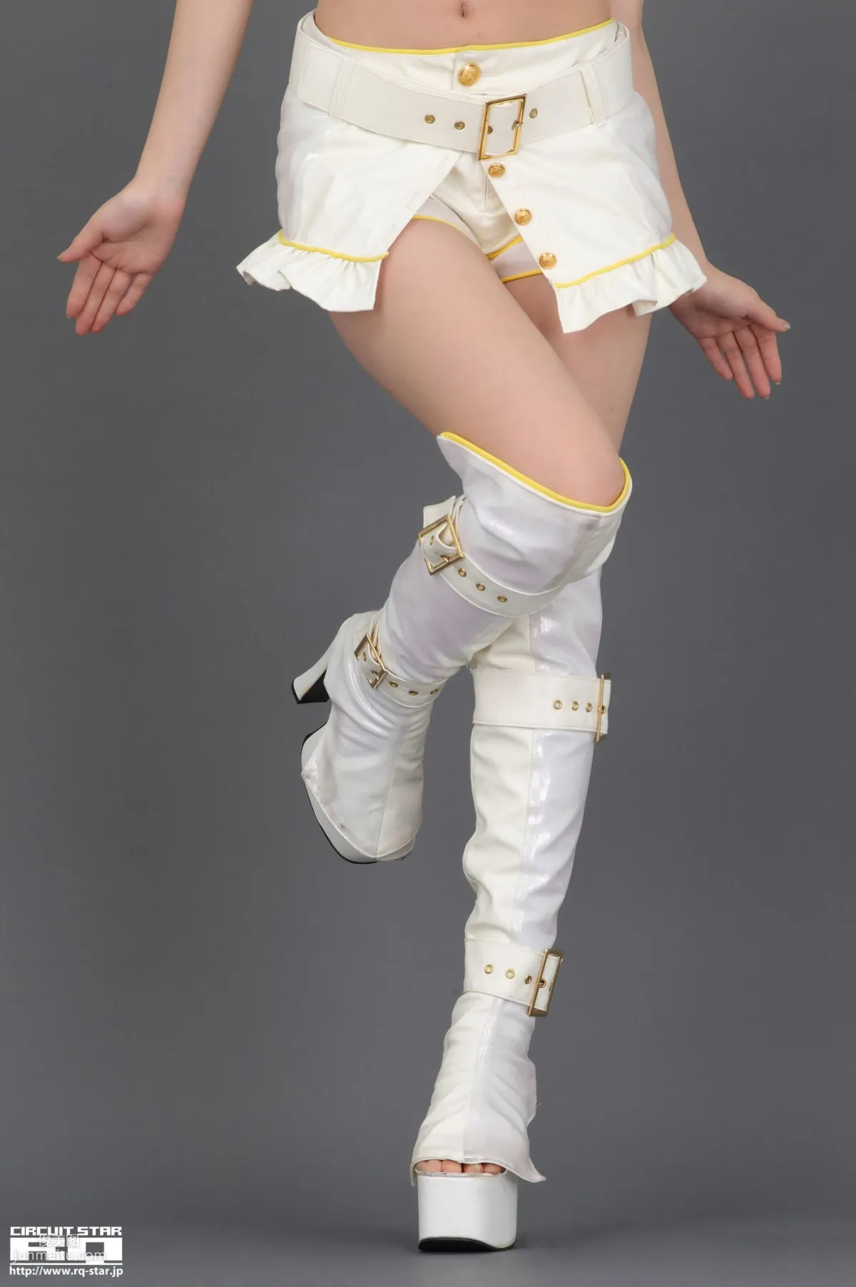 [RQ-STAR] NO.00619 山岡實乃裡 Race Queen 寫真集 37