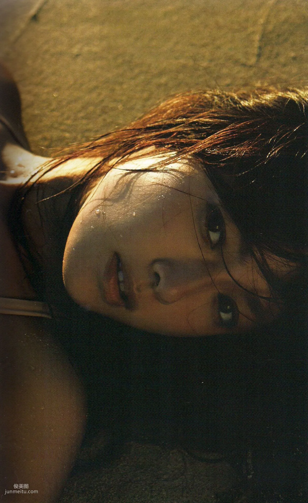 深田恭子 《Down to earth》 [PB寫真集] 19