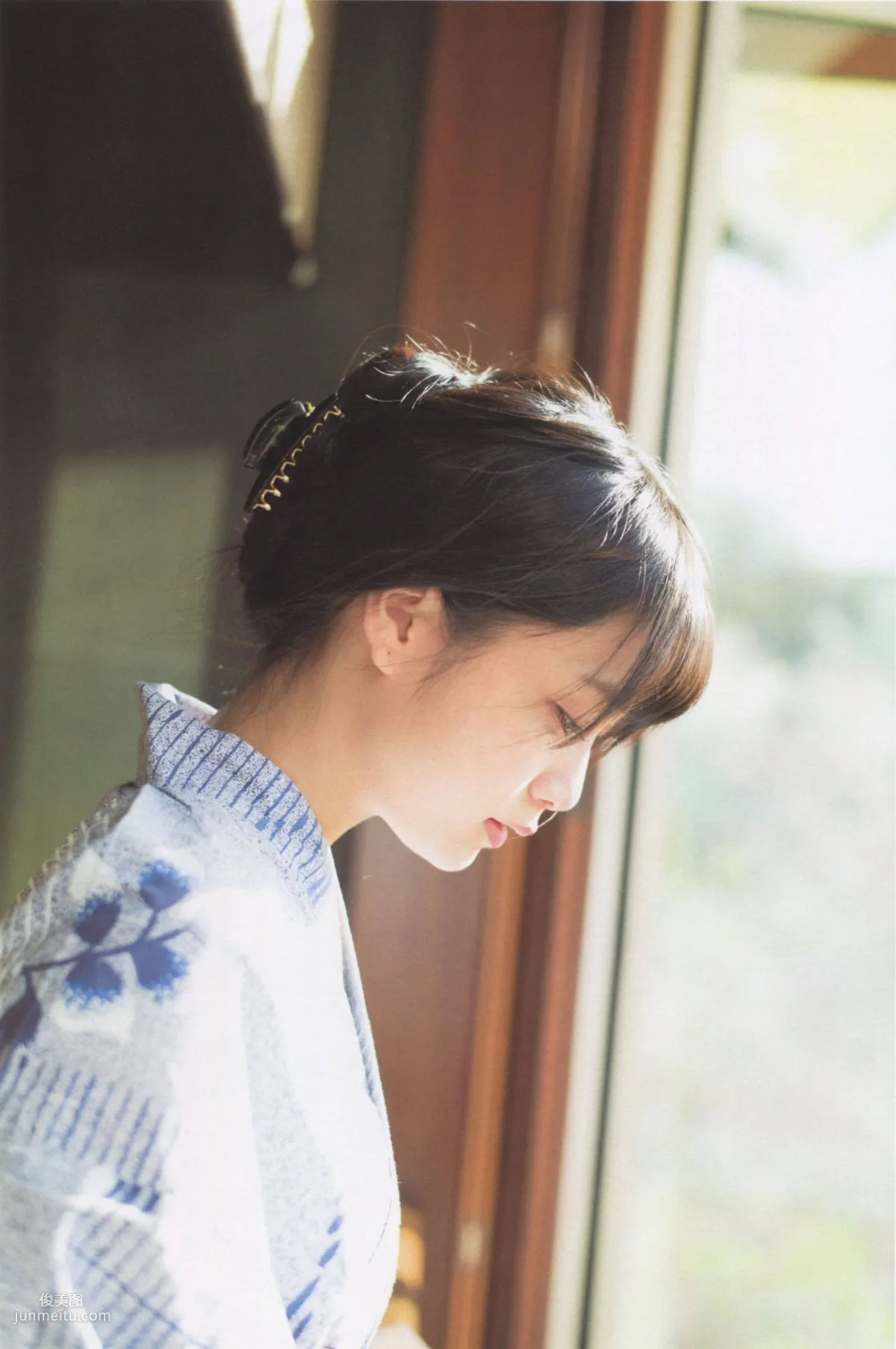深川麻衣《ずっと、そばにいたい》 [PB写真集] 2