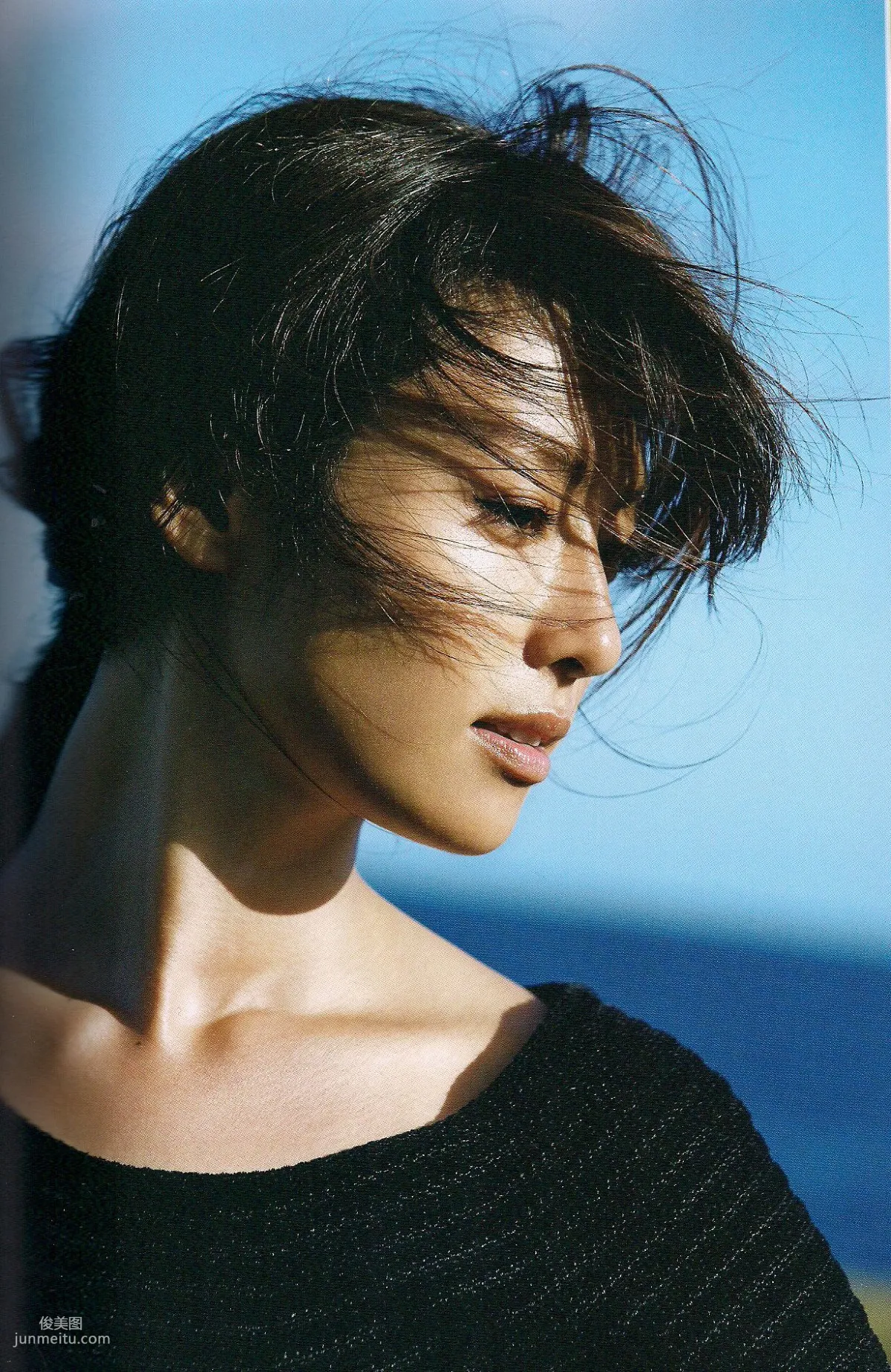 深田恭子 《Down to earth》 [PB寫真集] 101