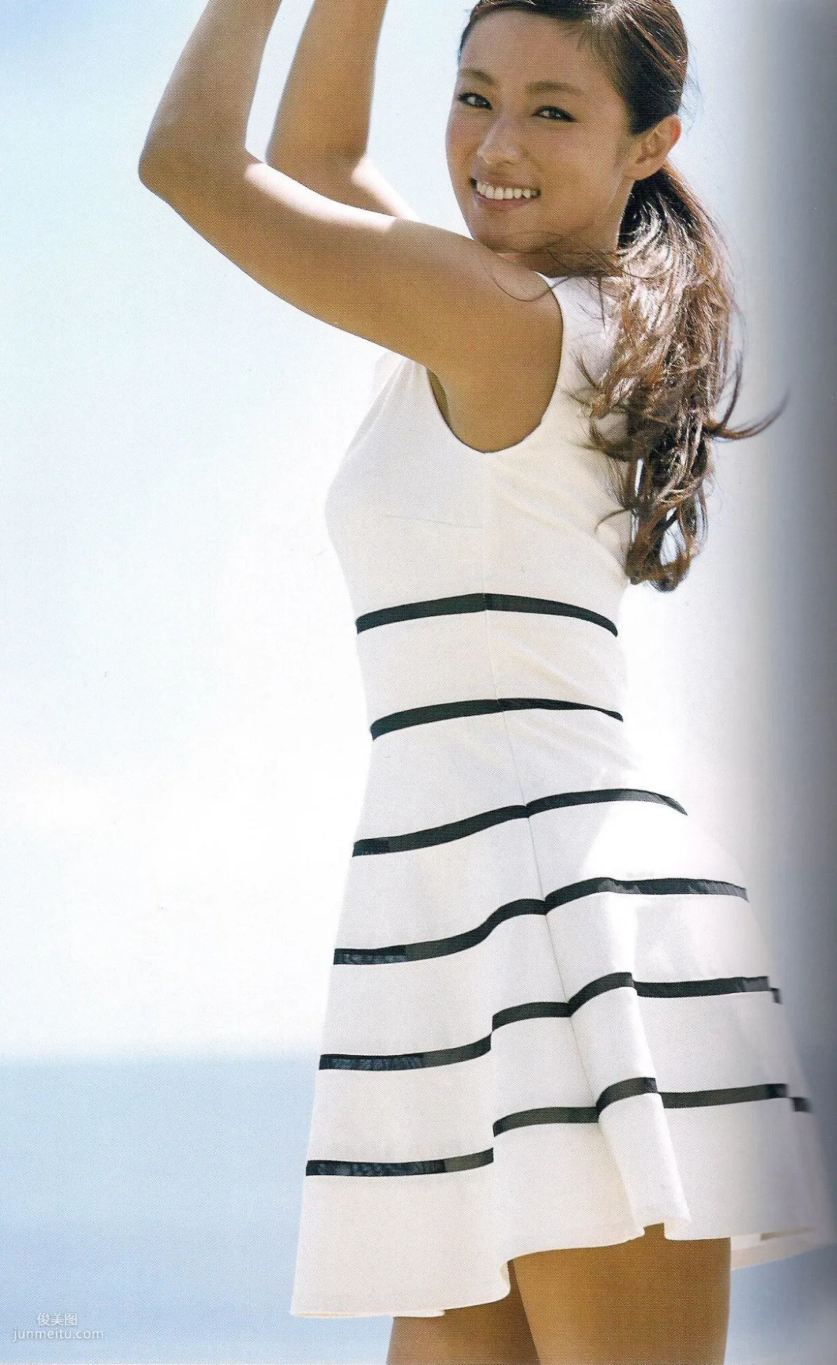 深田恭子 《Down to earth》 [PB寫真集] 100