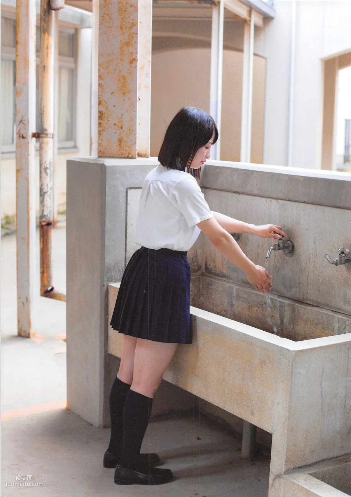 松村香織 First Photobook 《Mushusei》 [PB寫真集] 65