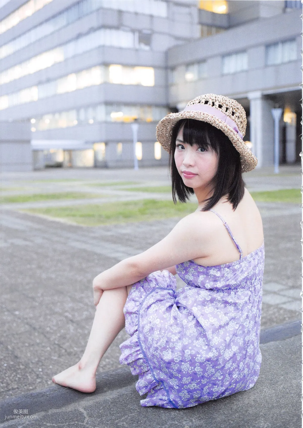 松村香織 First Photobook 《Mushusei》 [PB寫真集] 8