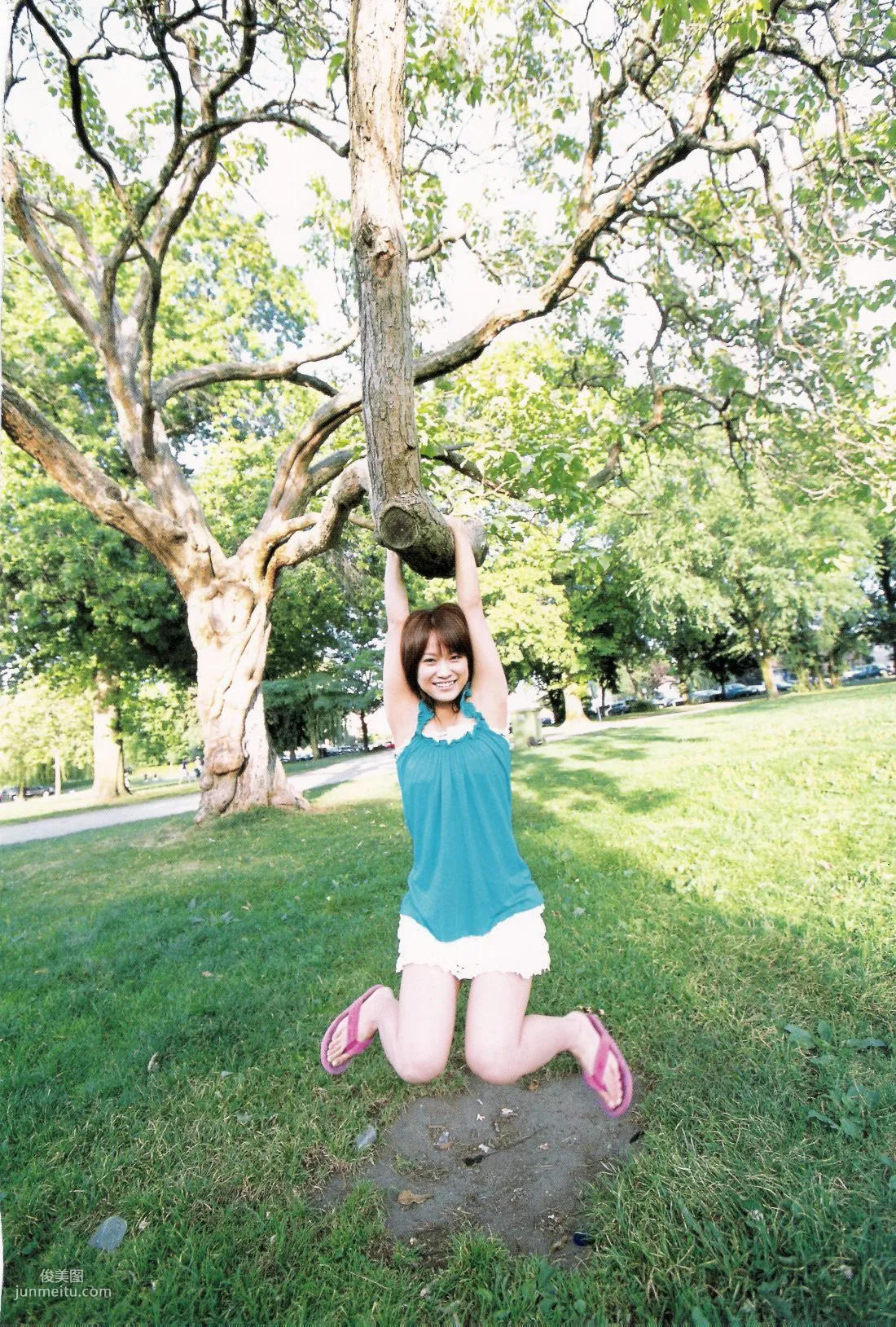 亀井絵裡 《ERI》 [Photo Book] 寫真集 37