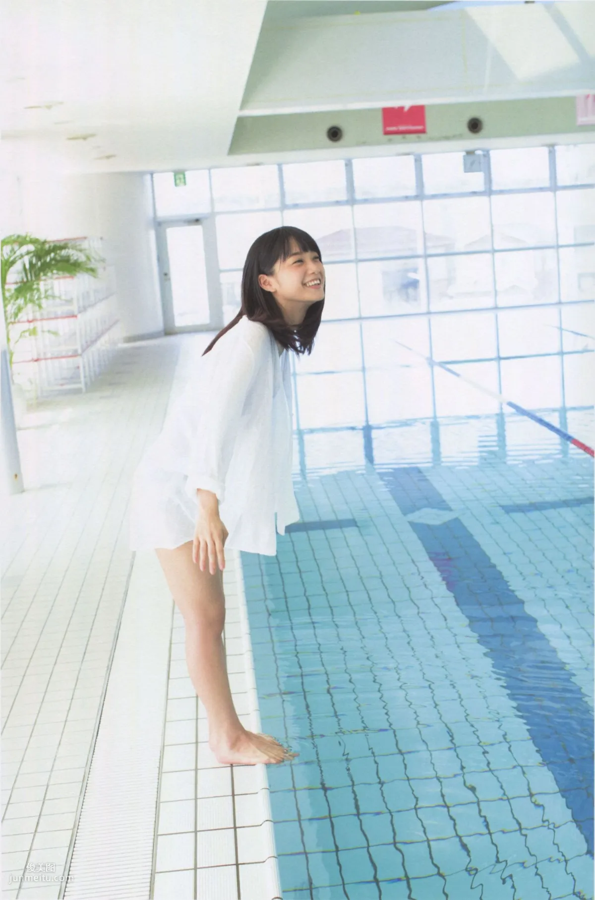 深川麻衣《ずっと、そばにいたい》 [PB写真集] 35