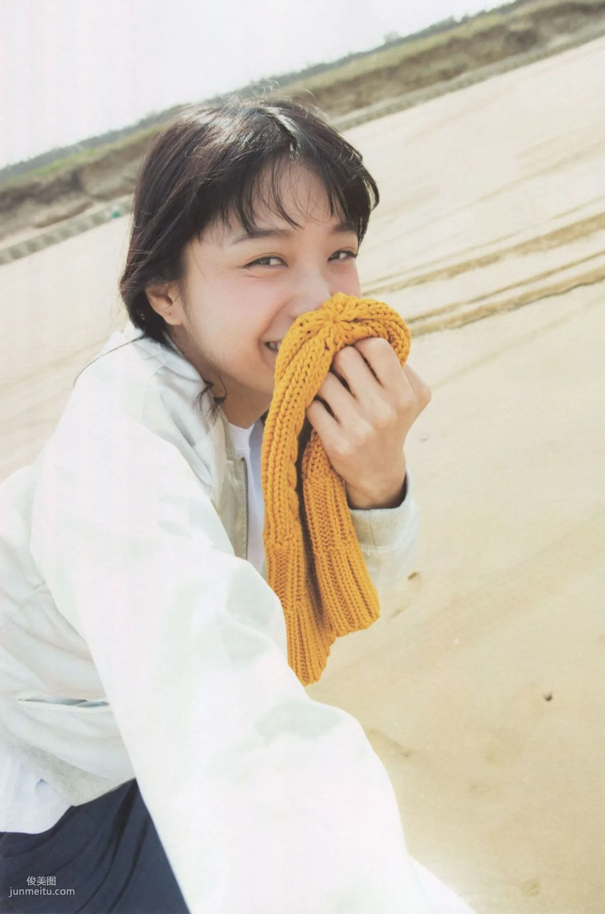 深川麻衣《ずっと、そばにいたい》 [PB写真集] 111