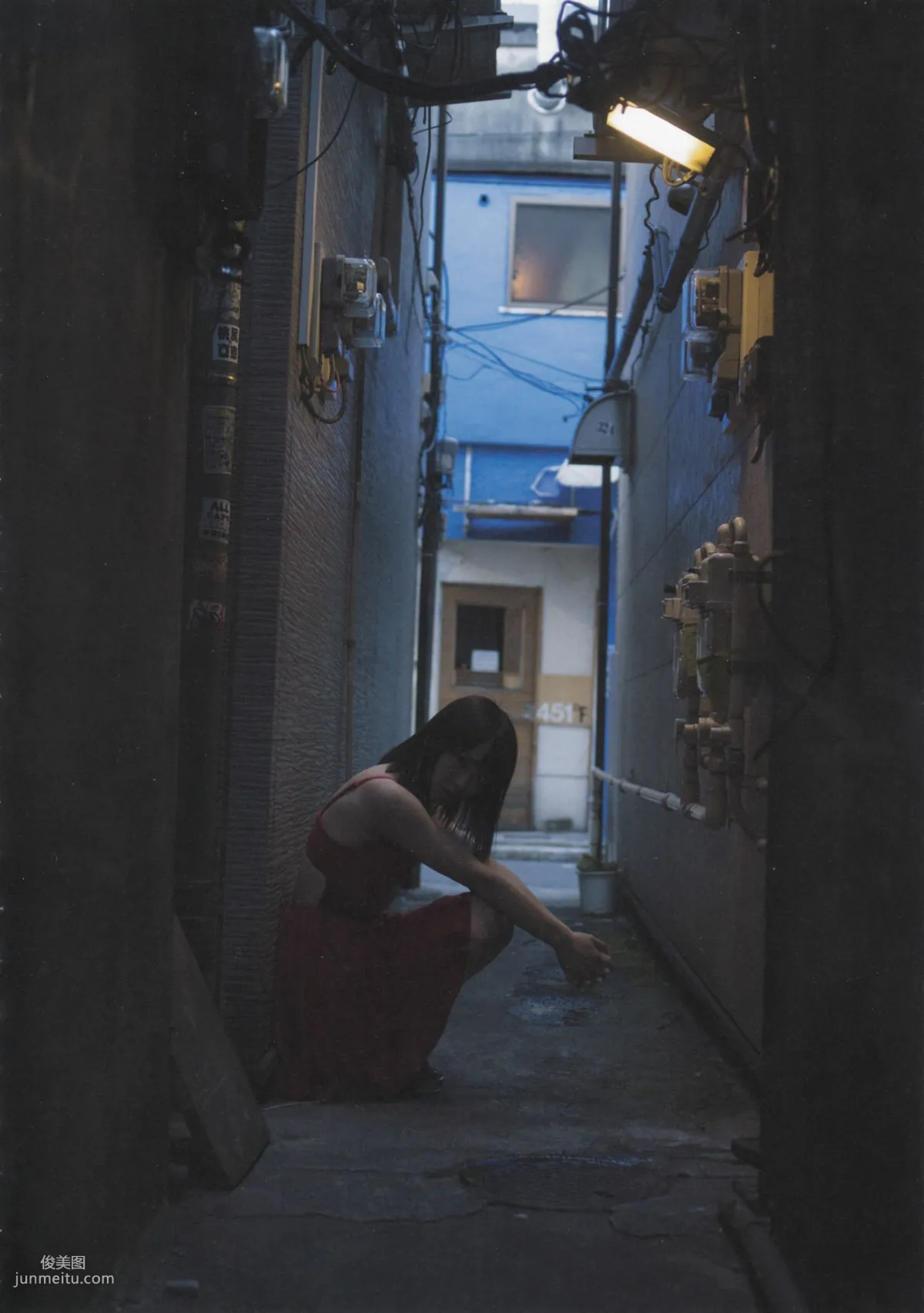 松村香織 First Photobook 《Mushusei》 [PB寫真集] 7