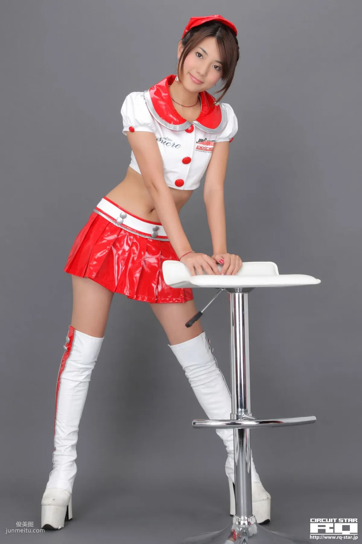 [RQ-STAR] NO.00586 Naoho Ichihashi 市橋直歩 Race Queen 寫真集 46
