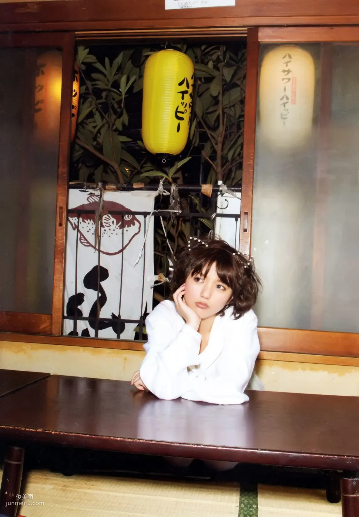 真野恵里菜 フォトブック《Mano na no まのなの》 [PB写真集] 55