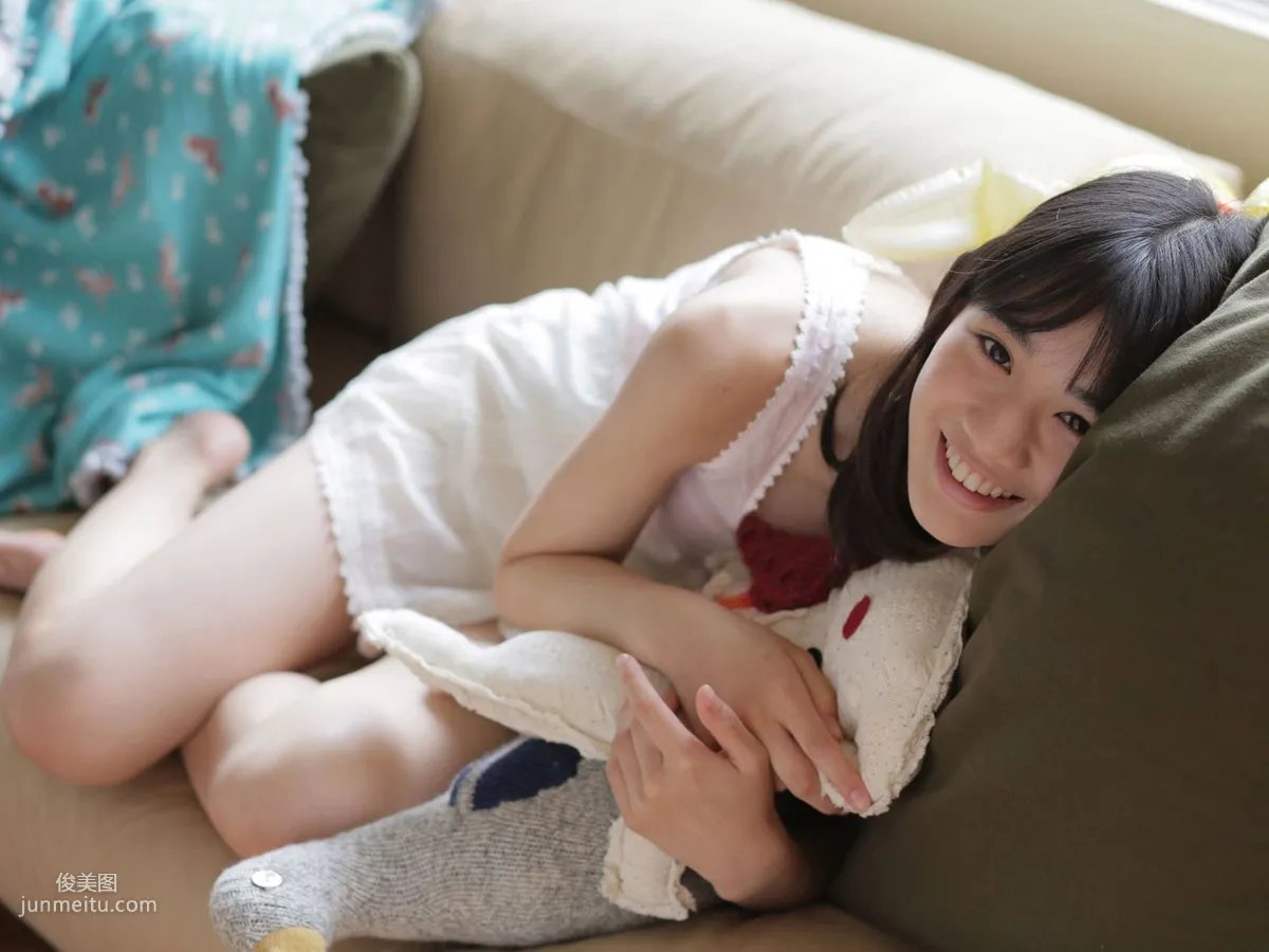 Honoka Akimoto 秋本帆華 《PROTO STAR》 [PB寫真集] 63