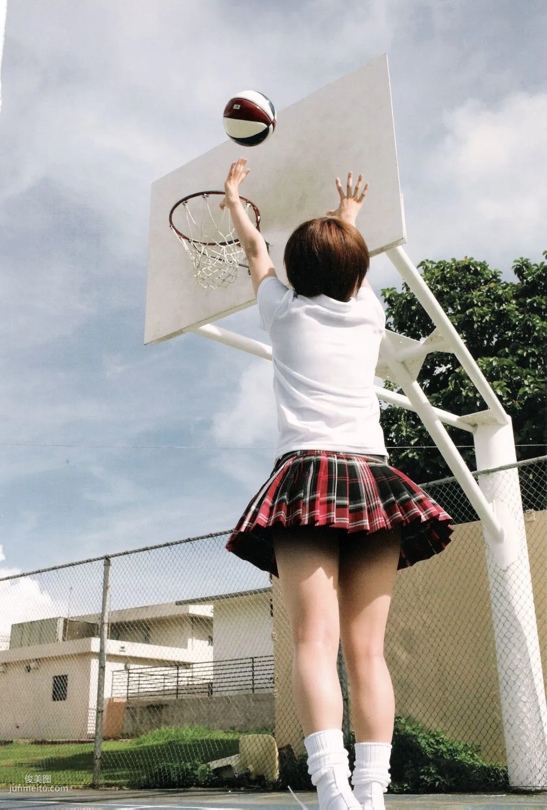 亀井絵裡 《ERI》 [Photo Book] 寫真集 117