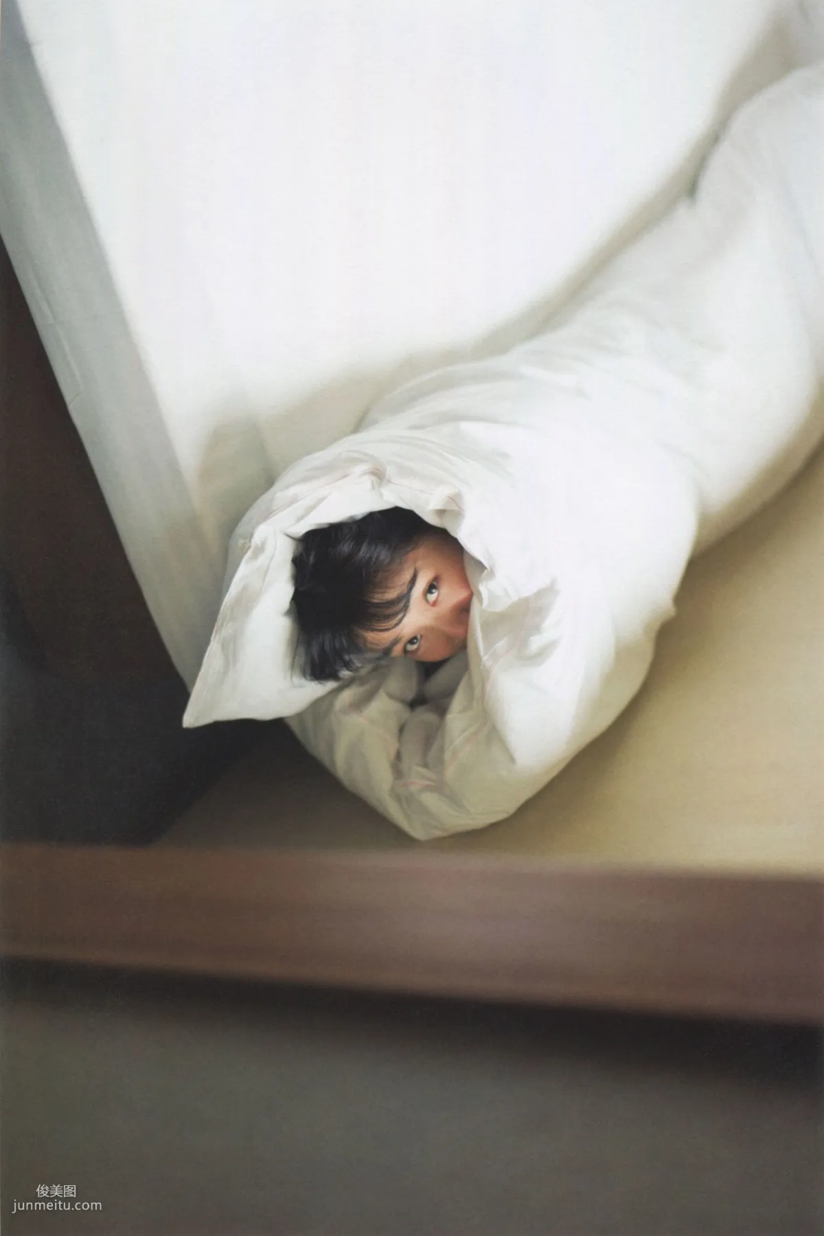 深川麻衣《ずっと、そばにいたい》 [PB写真集] 61