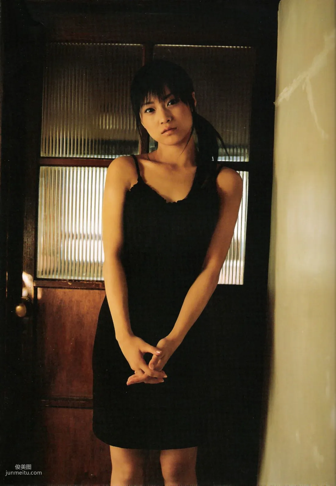 亀井絵裡 《ERI》 [Photo Book] 寫真集 98