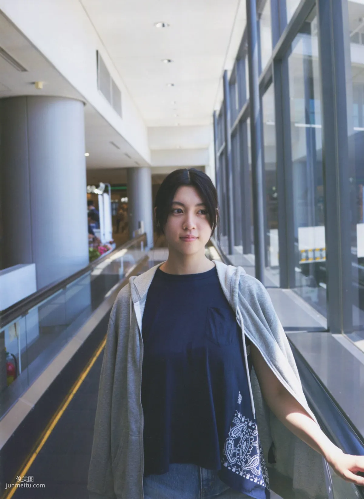 Ayaka Miyoshi 三吉彩花 《わたし》[PB写真集]103