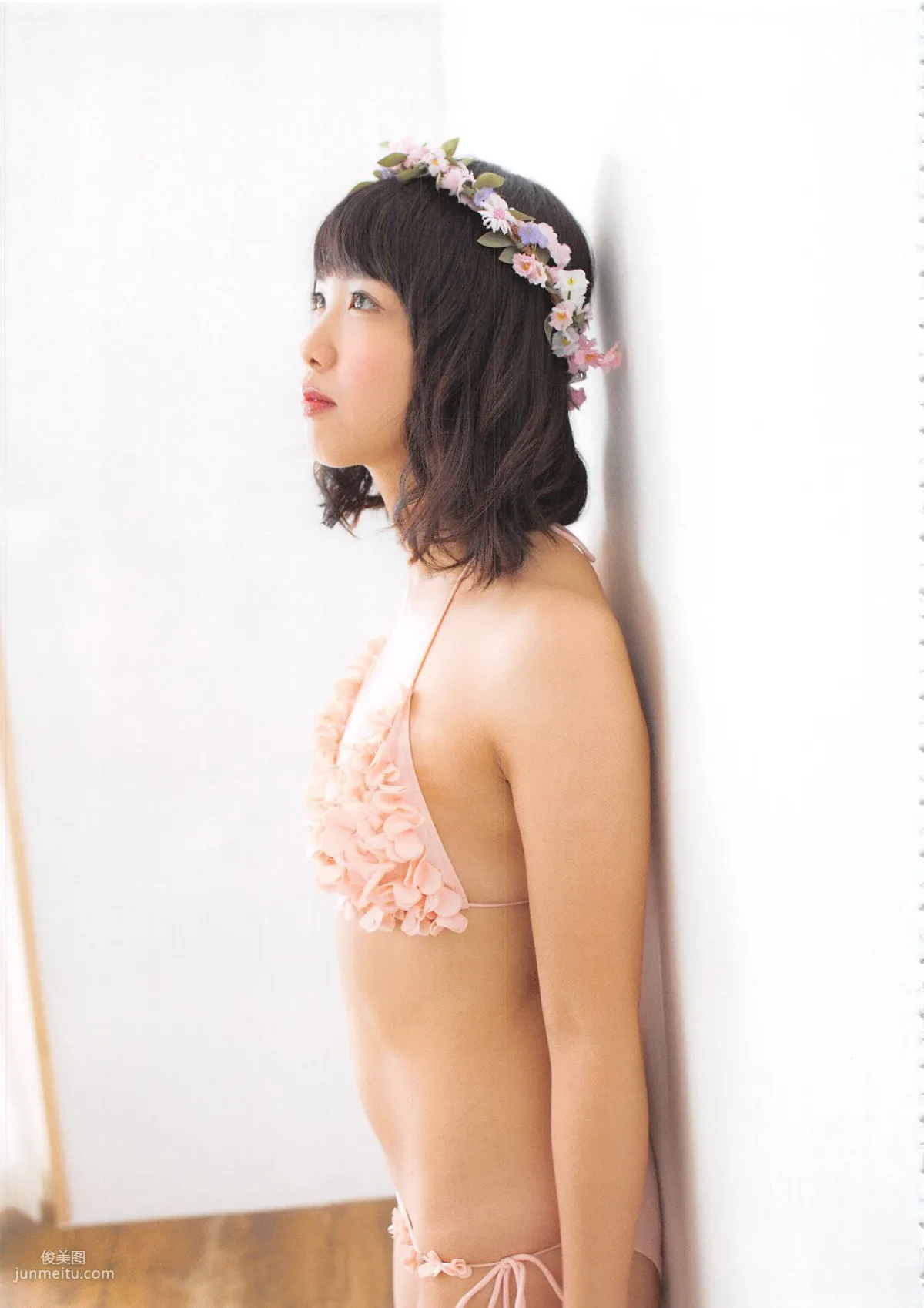 松村香織 First Photobook 《Mushusei》 [PB寫真集] 13