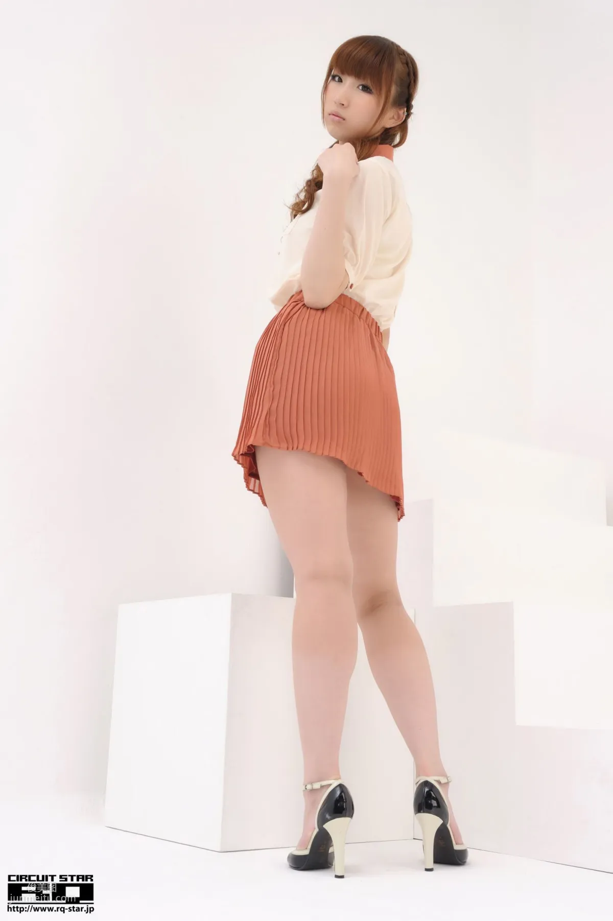 [RQ-STAR] NO.00563 Kana Arai 荒井嘉奈 Race Queen 寫真集 15