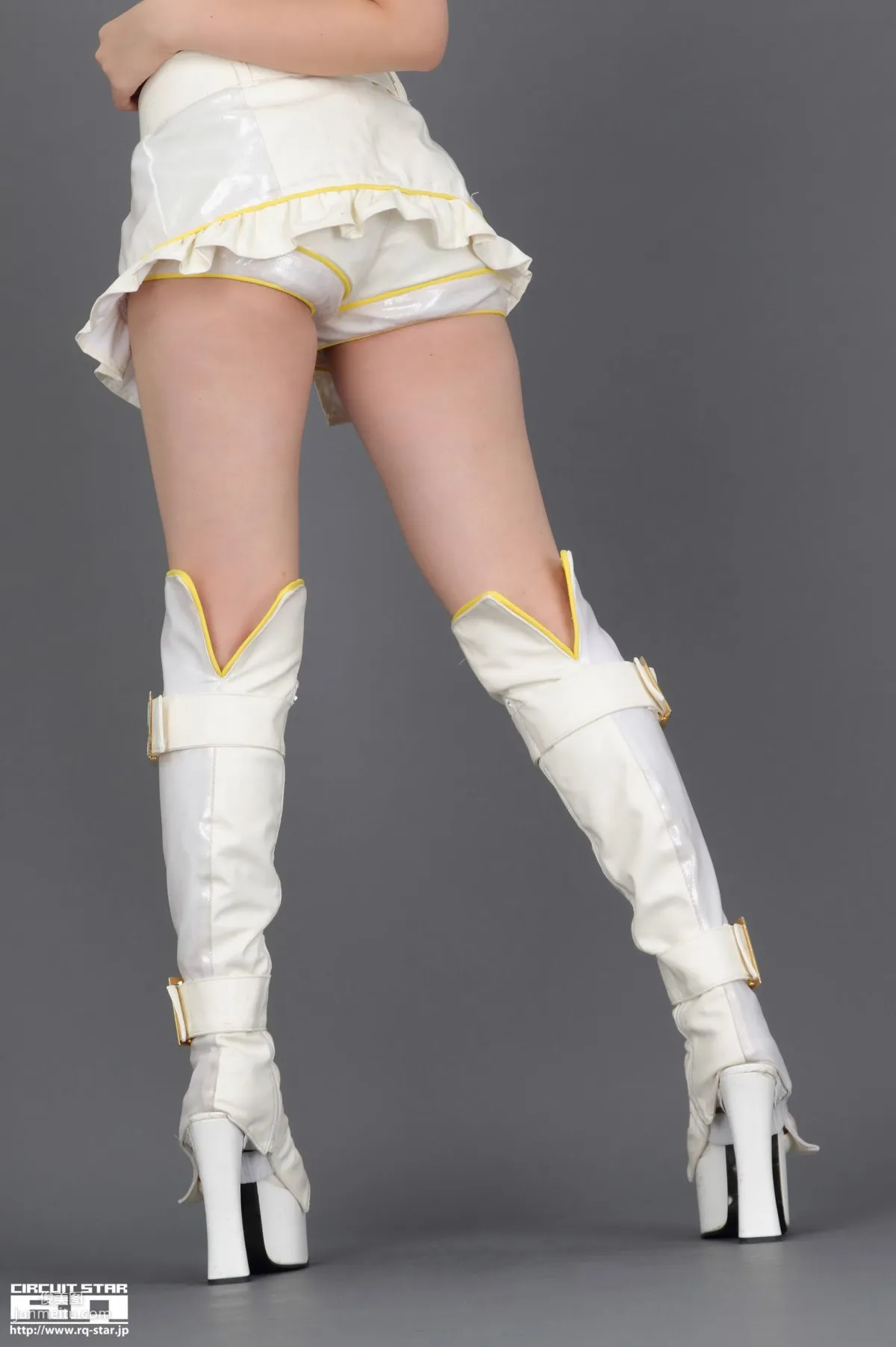 [RQ-STAR] NO.00619 山岡實乃裡 Race Queen 寫真集 28