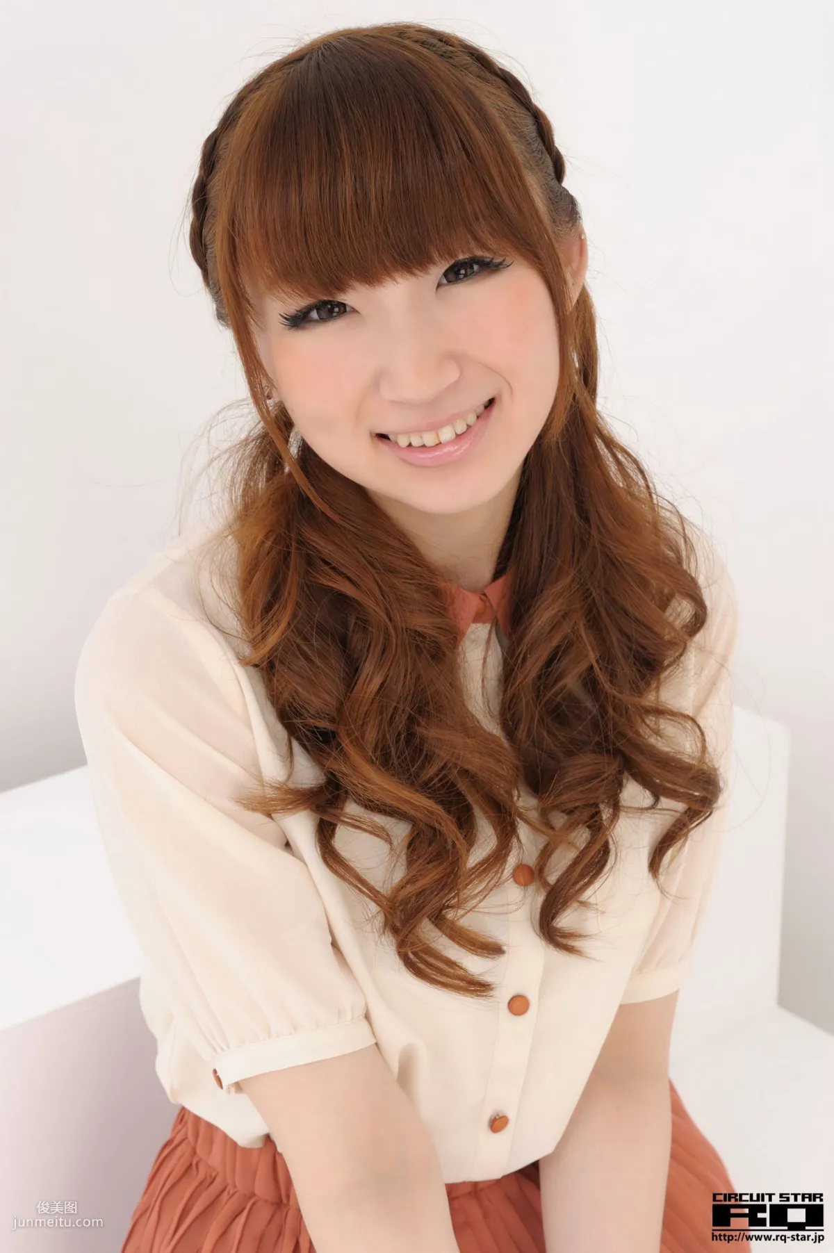 [RQ-STAR] NO.00563 Kana Arai 荒井嘉奈 Race Queen 寫真集 46
