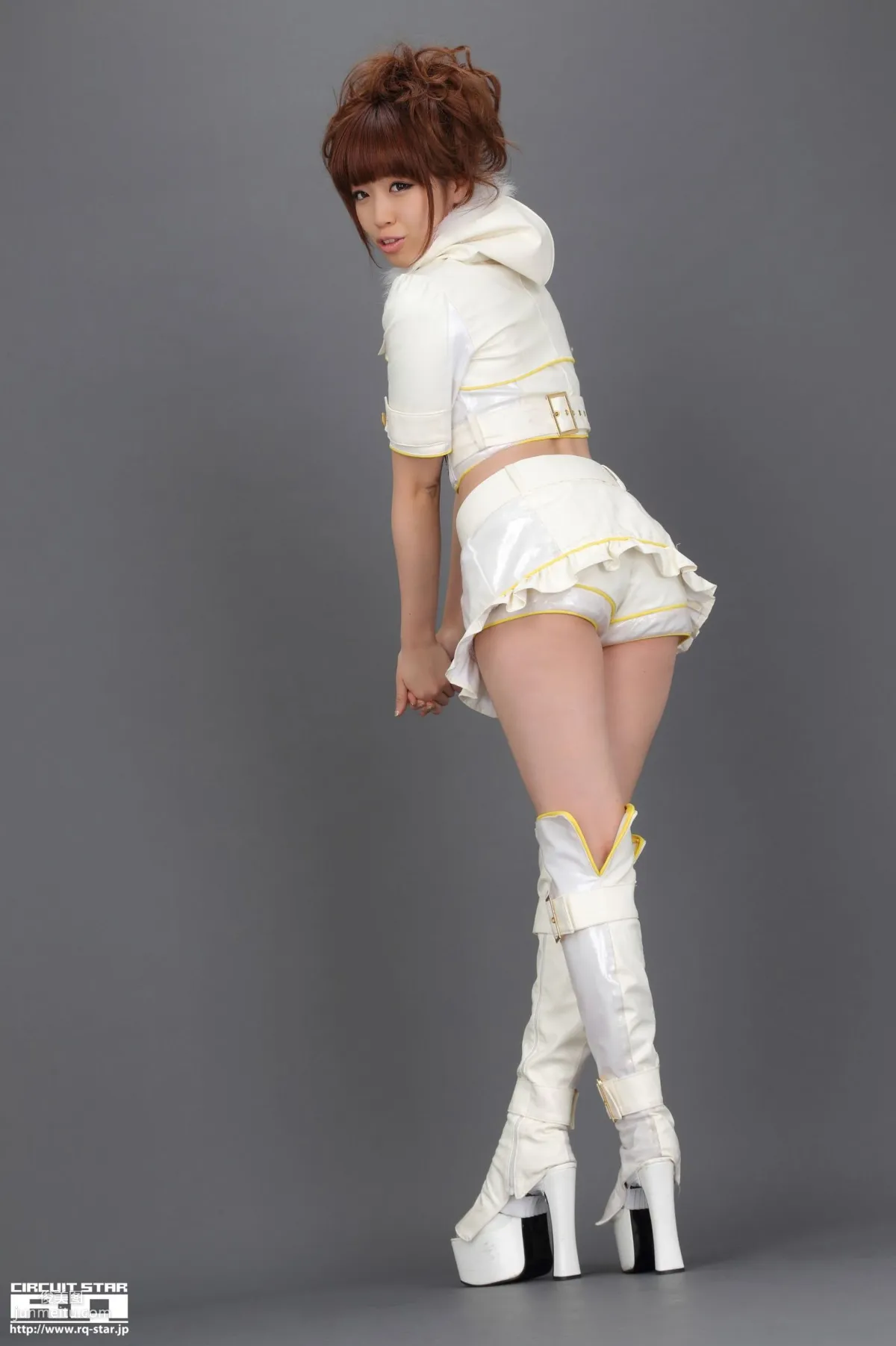 [RQ-STAR] NO.00619 山岡實乃裡 Race Queen 寫真集 29