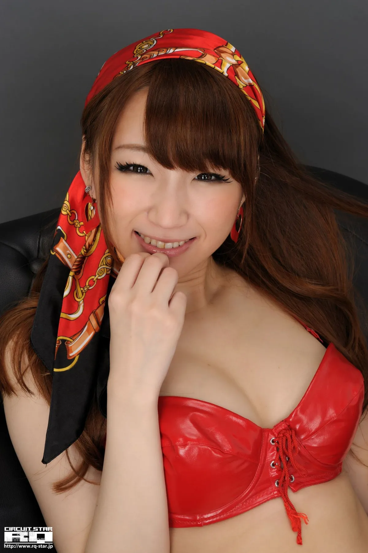 [RQ-STAR] NO.00573 荒井嘉奈 Race Queen 寫真集 106